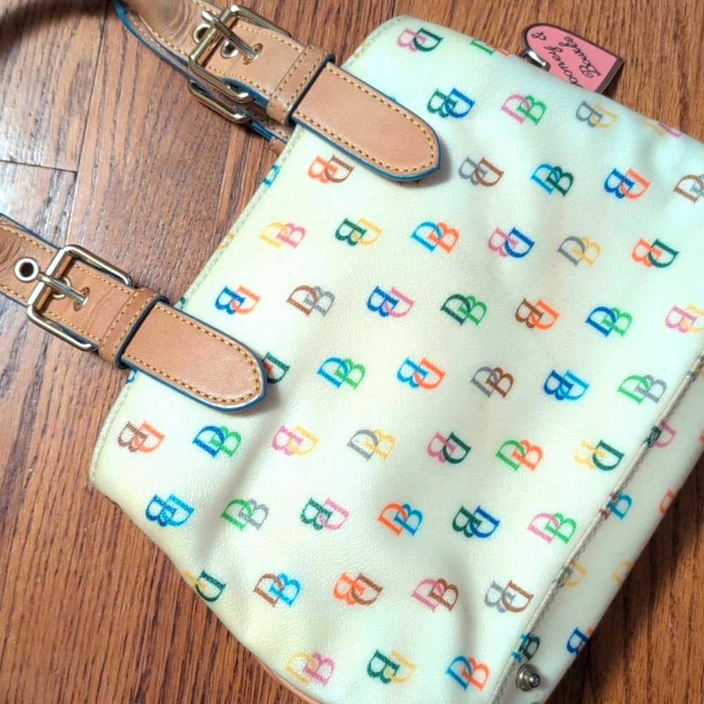 Dooney & Bourke -  White Handbag It Girl Collection With Rainbow & Heart Zipper - Picture 2 of 8